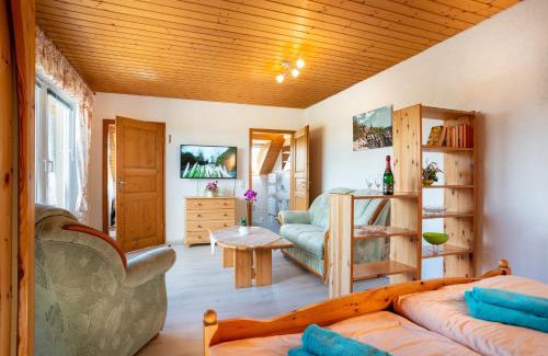 Mittelndorf Bed & Breakfast | Oceanfront Retreat at Pension Am Weinberg, Sächsische Schweiz