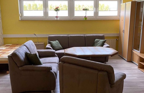 Dreiheide Apartment | Relaxing Getaway at Pension Kristen Am Denkmal Süptitzer Höhen