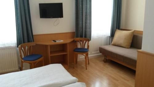 Josefstadt Hotel | Budget-Friendly Stay at Pension Ani with Family Amenities