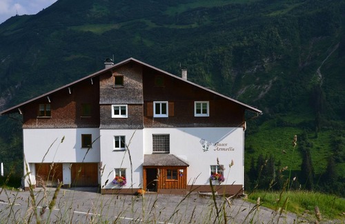 Damuels Apartment | Pension Armella - double room with shower/WC room 5