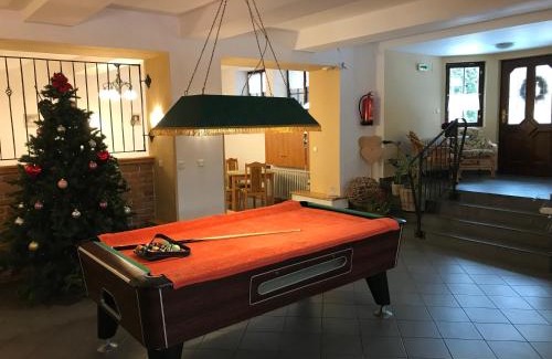 Zelezna Ruda House | Relaxing Pension Aura Špičák with Sauna and Pool Access