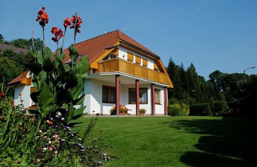 Vrchlabi House | Budget-Friendly Pension B&B with Family Amenities & Breakfast
