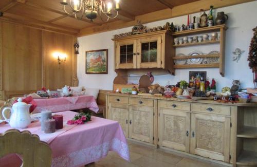 Ebern House | Family-Friendly Stay at Pension Bauer with High Guest Ratings