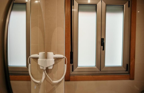 Catasol House | Pensión Berenguela: Guest Rated 8.8 with Family-Friendly Amenities