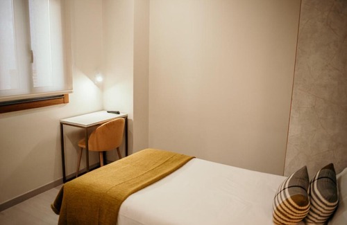 Catasol House | Pensión Berenguela: Guest Rated 8.8 with Family-Friendly Amenities