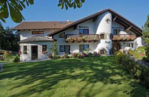 Saldenburg House | Highly Rated Pension Bergstub'n with Family-Friendly Amenities