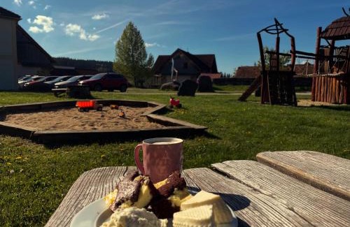 Zelnava Bed & Breakfast | Guest Rated 9.2: Pension Slunečná with Family-Friendly Amenities