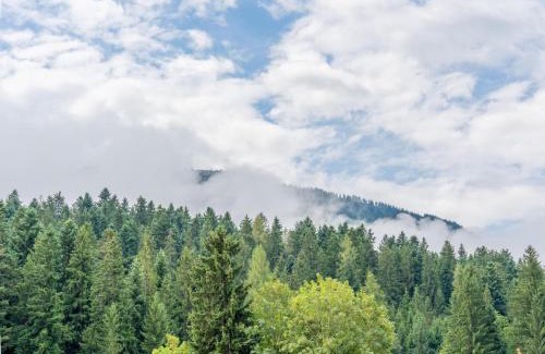 Scheffau am Wilden Kaiser House | Pet-Friendly Retreat at Pension Blaiken M - 4-Star Comfort