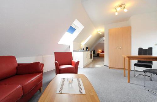 Werdum House | Top-Rated Pension Burggaststätte Heyken with Hot Tub & Breakfast