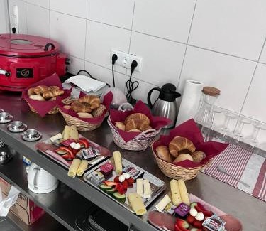 Loef Apartment | Comfortable Stay at Pension Cafe Braun - Rated 7.2/10