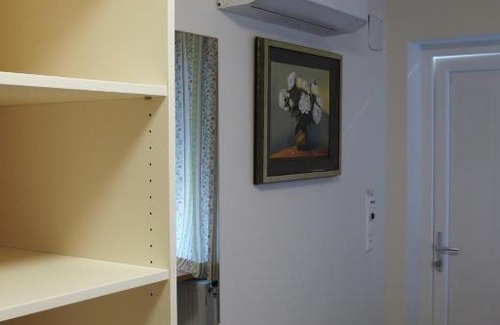 Wiener Neustadt House | Family-Friendly Escape at Pension Casa Topolino with Hot Tub
