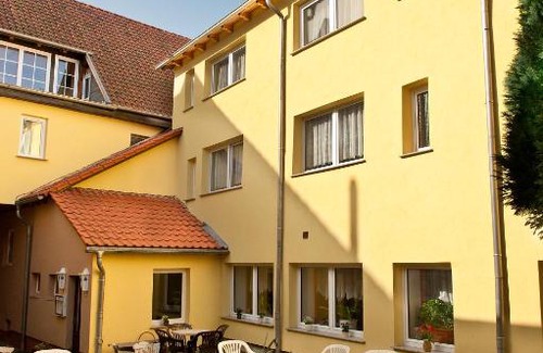 Westerhausen House | Comfortable Pension Damköhler: Family-Friendly Retreat