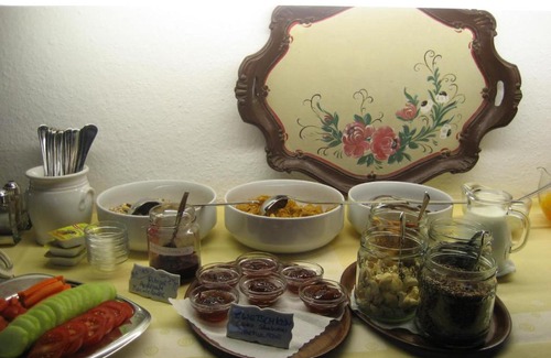 Telfes im Stubai House | Inviting Escape at Pension Danler with Pet-Friendly Perks