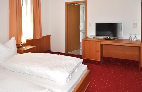 Bergen auf Ruegen House | Cozy Pension with Breakfast and Family-Friendly Amenities