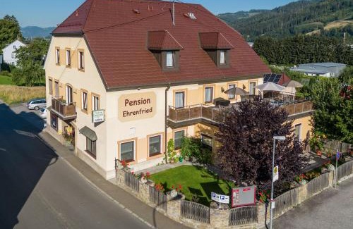 Kindberg House | Pet-Friendly Pension Ehrenfried with Ocean View & Breakfast