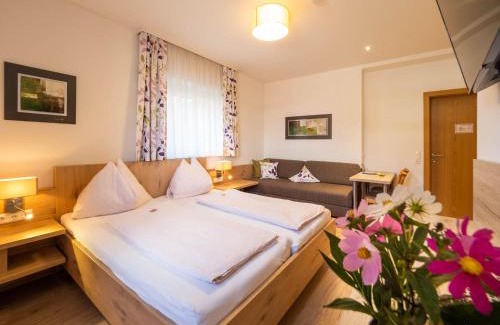 Kindberg House | Pet-Friendly Pension Ehrenfried with Ocean View & Breakfast