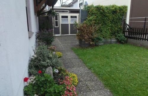 Treuchtlingen House | Family-Friendly Stay at Pension/FeWo E. Tschernach