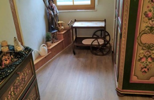 Treuchtlingen House | Family-Friendly Stay at Pension/FeWo E. Tschernach