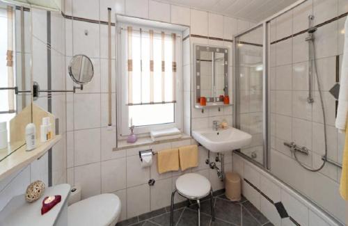 Bodenmais House | Guest Rated 9.8: Family-Friendly Pension Gästehaus Stern