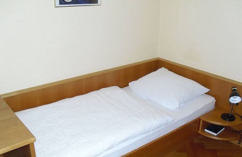 Kandern House | Cozy Pension Gasthaus zur Schnecke with Family-Friendly Dining