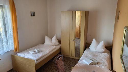 Seiffen House | Family-Friendly Pension Gerlach with Kitchen Facilities