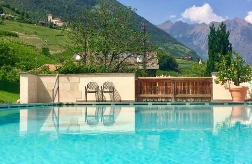Cermes Hotel | Family-Friendly Pension Golser with Oceanfront Views