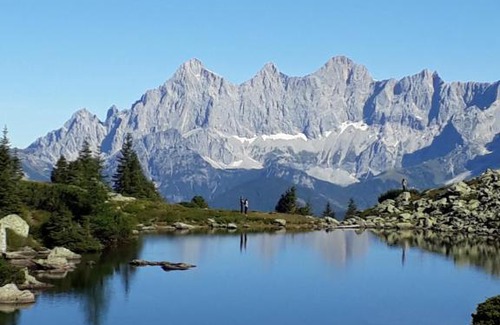 Gleiming Hotel | Eco-Friendly Pension Gondelstube with Hot Tub & Breakfast