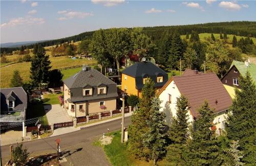 Horni Blatna House | Pet-Friendly Pension H.Blatná: Rated 9.2 with Hot Tub!