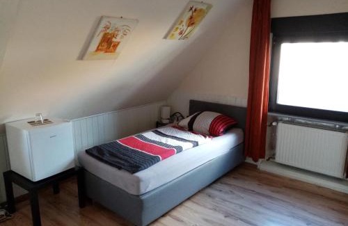 Niederraden House | Child-Friendly Comfort at Pension Hubertus: 8/10 Rated!