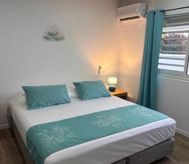 Teahupoo Apartment | Oceanfront Pension Irivai Uparu: Family-Friendly Retreat
