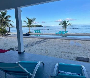 Teahupoo Apartment | Beachfront Pension Irivai: Family-Friendly 10/10 Retreat