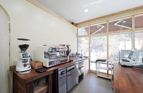 Gapyeong House | Cozy Pension Irum: Family-Friendly with Breakfast Included