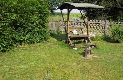Radeburg Apartment | Charming Pension Jucunda: Family-Friendly with Hot Tub