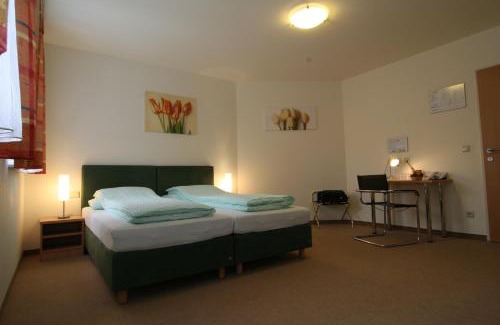 Favoriten House | Family-Friendly Stay at Pension Kasper with Breakfast Included