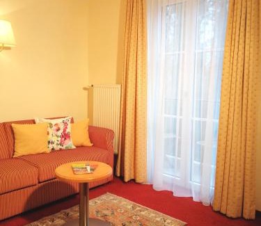 Nonntal House | Hotel Pension Katrin: Guest Rated 9.1 with Restaurant Access