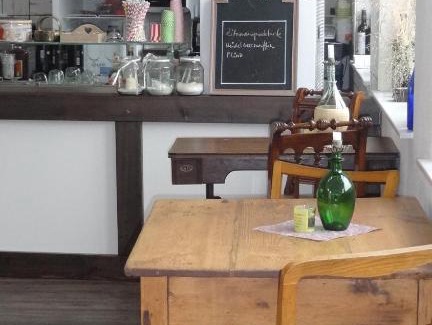 Laasow House | Pension Kchischowka: Pet-Friendly Retreat with Ocean Views