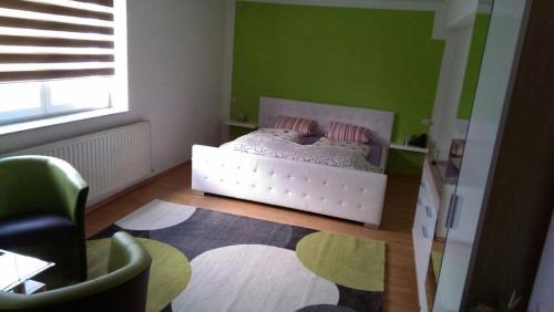 Wasendorf House | Pet-Friendly Pension Kisela with Ocean View & Hot Tub