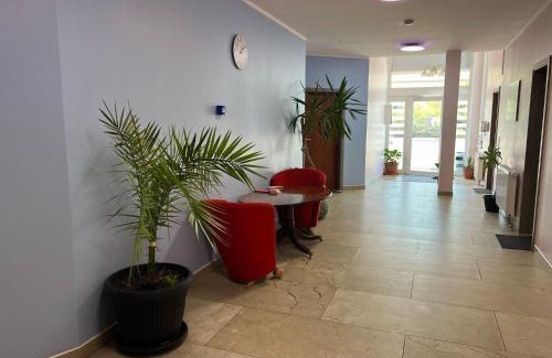 Magdeburg House | Budget-Friendly Stay at Pension Lara with Family Amenities