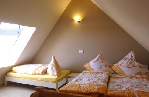 Rust House | Experience Pension LeLiLa Rust: Pet-Friendly Oceanfront Retreat