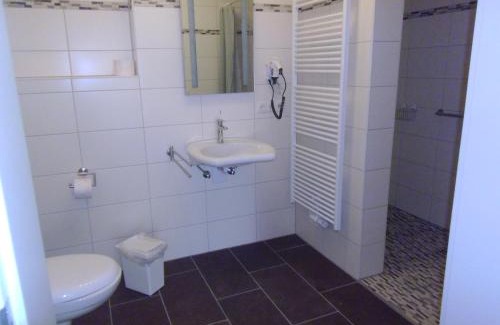 Rust House | Experience Pension LeLiLa Rust: Pet-Friendly Oceanfront Retreat