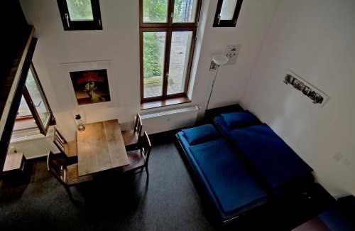 Prenzlauer Berg House | Cozy Pension Mädchenkammer: Child-Friendly Retreat Awaits
