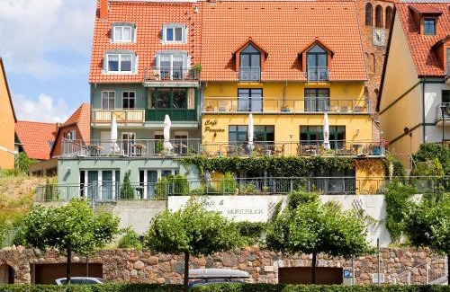 Muritz House | Family-Friendly Retreat at Pension Müritzblick, Rated 8/10