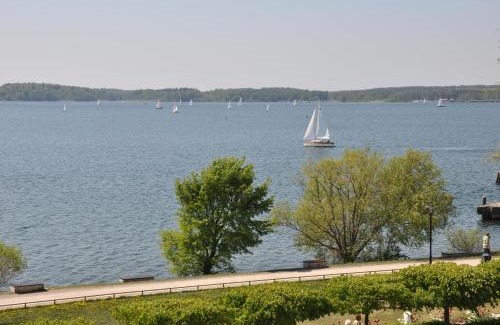 Muritz House | Family-Friendly Retreat at Pension Müritzblick, Rated 8/10