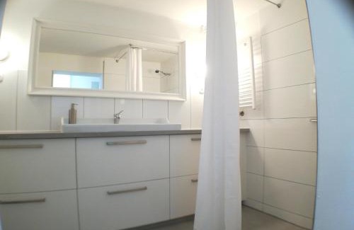Cottbus House | Family-Friendly Markgrafenmühle Pension with Cozy Retreats