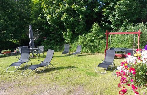 Dolni Mala Upa House | Pet-Friendly Pension Modrá Hvězda with Oceanfront Pool
