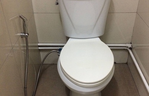 Ermita Night District House | Budget-Friendly Pension Natividad with Family Amenities