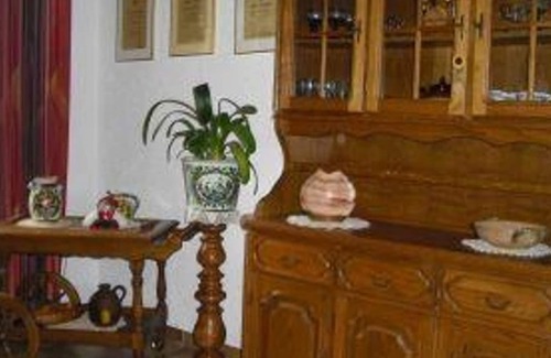 Kastel-Staadt Cottage | Pension Neises - Double room shower / WC