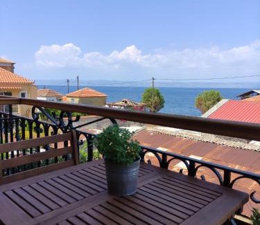 Skala Sykamineas Apartment | Pet-Friendly Retreat at Pension Niki - Rated 8/10 by Guests