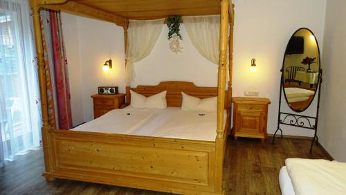 Sankt Johann in Tirol House | Top-Rated Pension Noella: Family-Friendly Getaway
