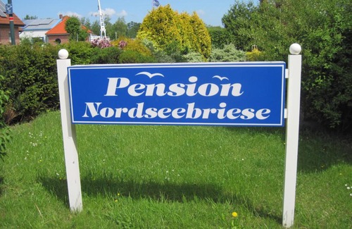 Dornum House | Guest Rated 10/10 at Pension Nordseebriese with Kitchen